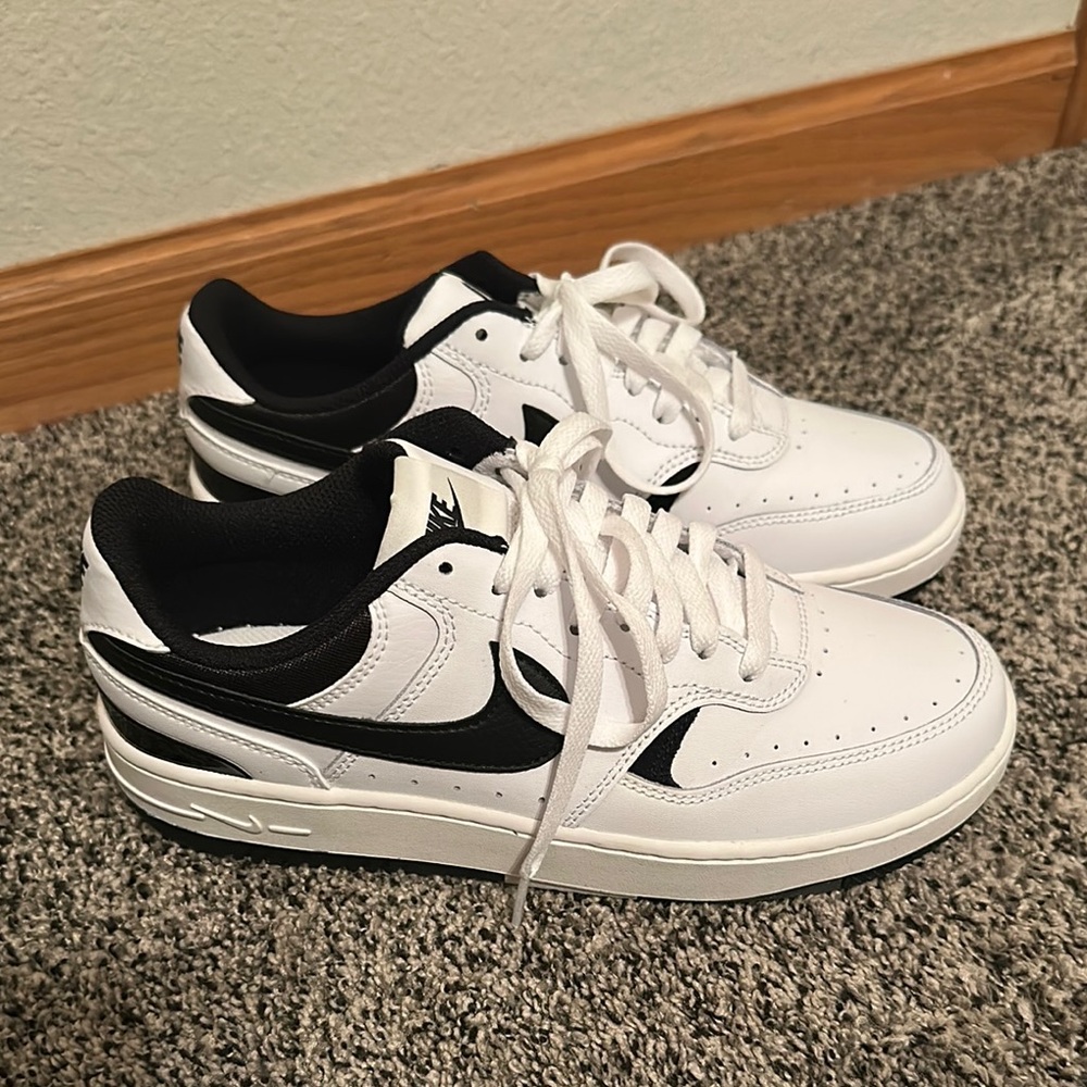 Women’s Nike Gamma Force Black White